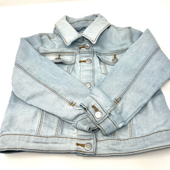 Old Navy Light Wash Trucker Denim Jean Jacket Size 4T - Picture 4 of 8